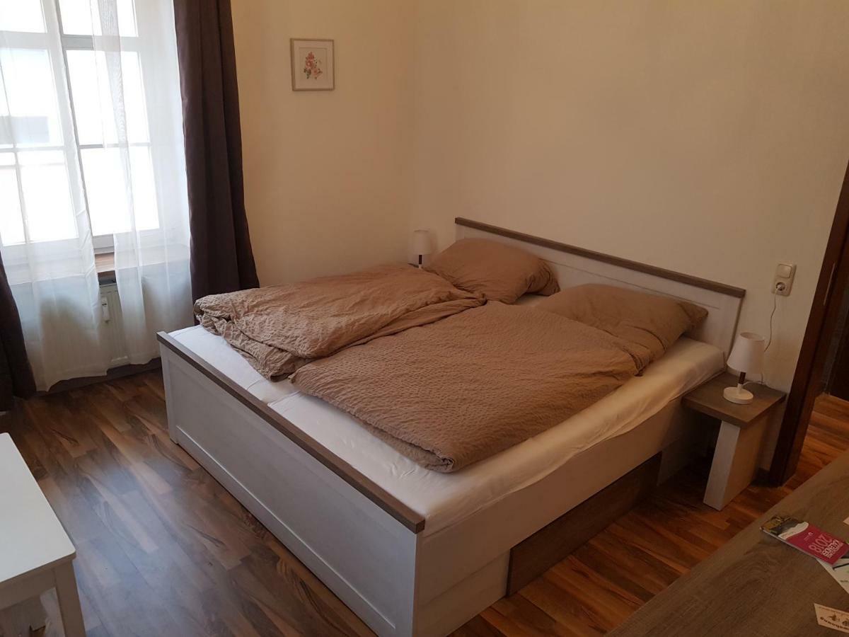 טראבן-טרארבאך Ferienwohnung Liebeskummer חדר תמונה